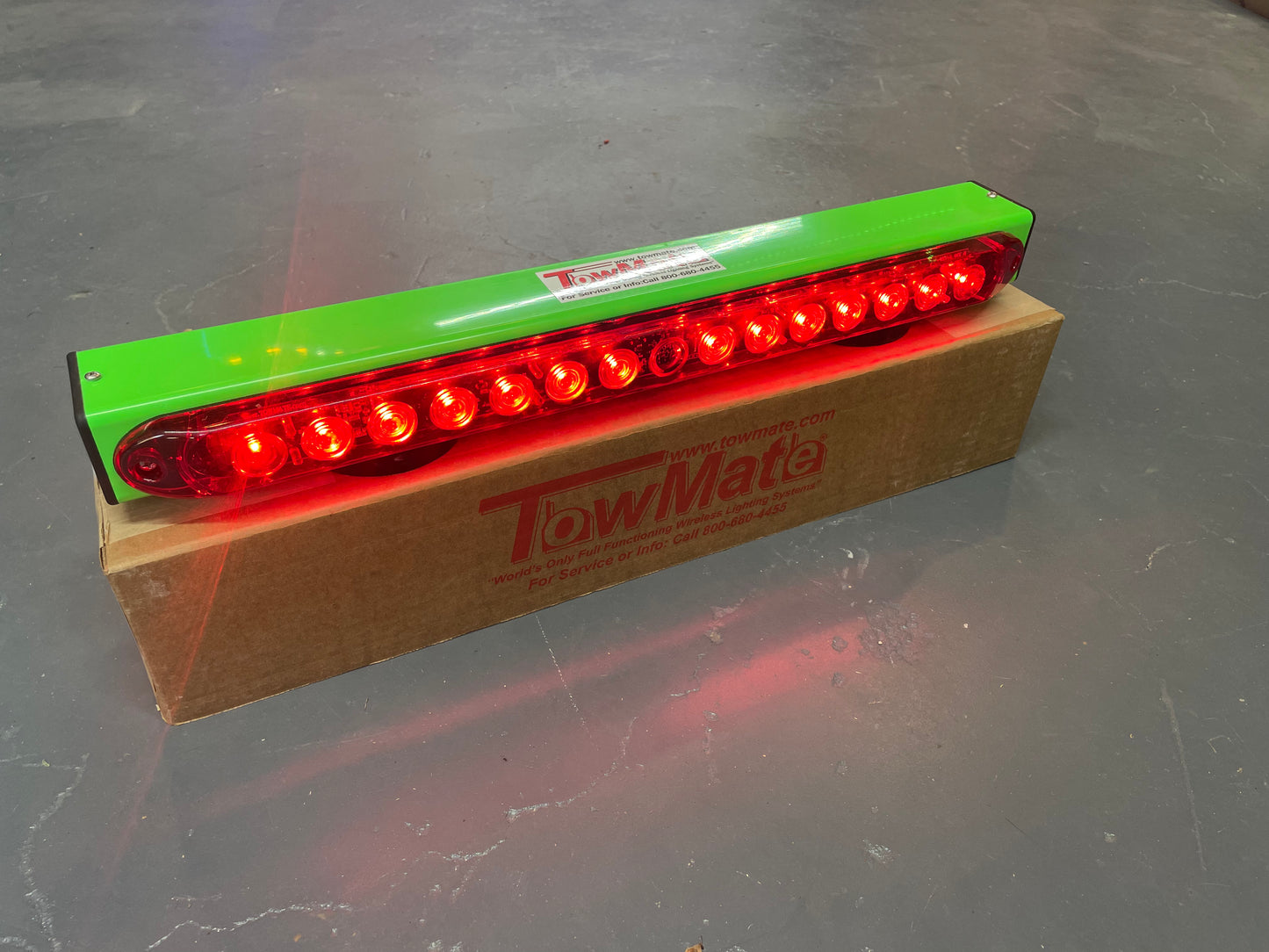 TowMate 22" Wireless Tow Light, Lead Acid