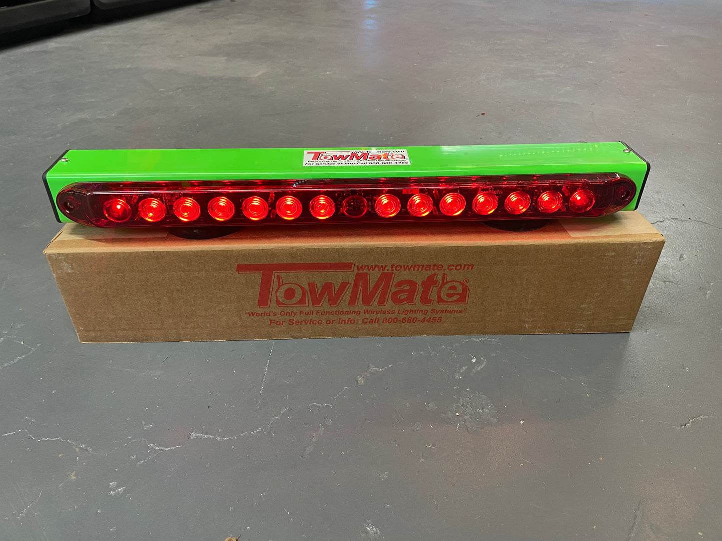 TowMate 22" Wireless Tow Light, Lead Acid